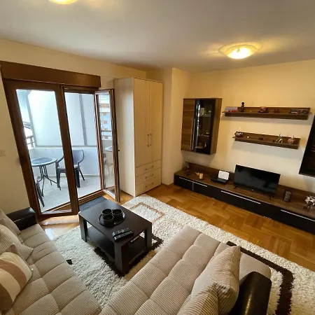 Apartment Exclusive Studio, Great Location *